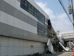 熊本地震での耐震等級2住宅倒壊の衝撃。家の耐震性の行方を考える