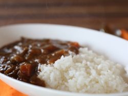 カレーライスは常温では保存していけない！？