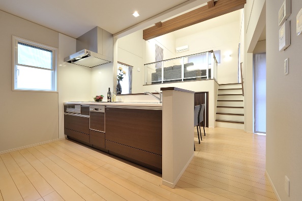 キッチンカウンターの種類と造作した使い方 富山 石川 福井 新潟のオスカーホーム
