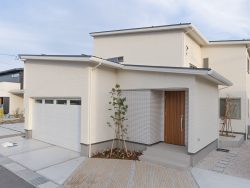 ~注目のZEH住宅&インナーガレージ~【特別価格で販売中!】
